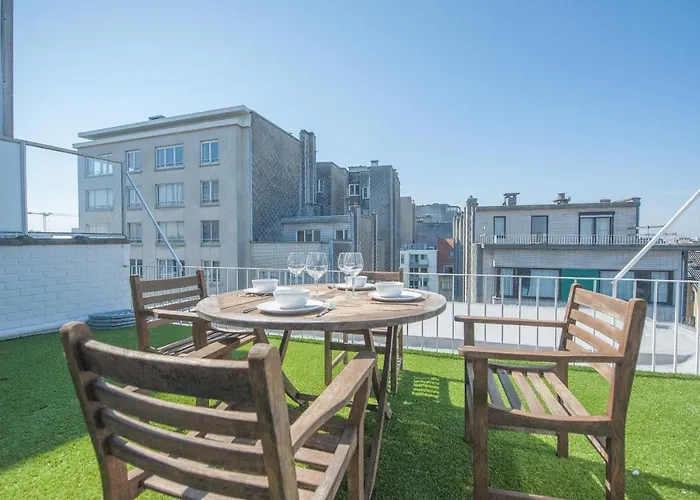 Met Groot Zonneterras Centrum *